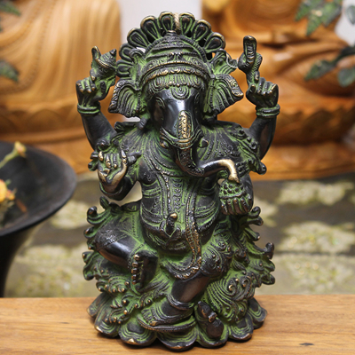 铜制精雕象鼻财神 异域风情中的智慧与财富象征